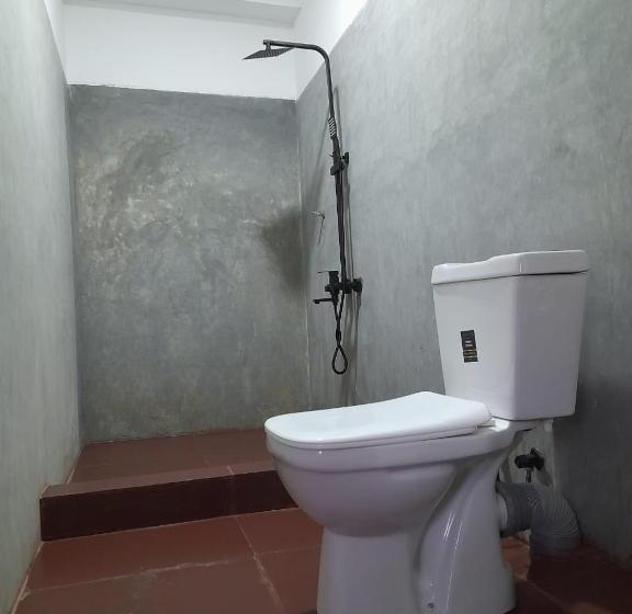 膳宿费 Water Side Guest