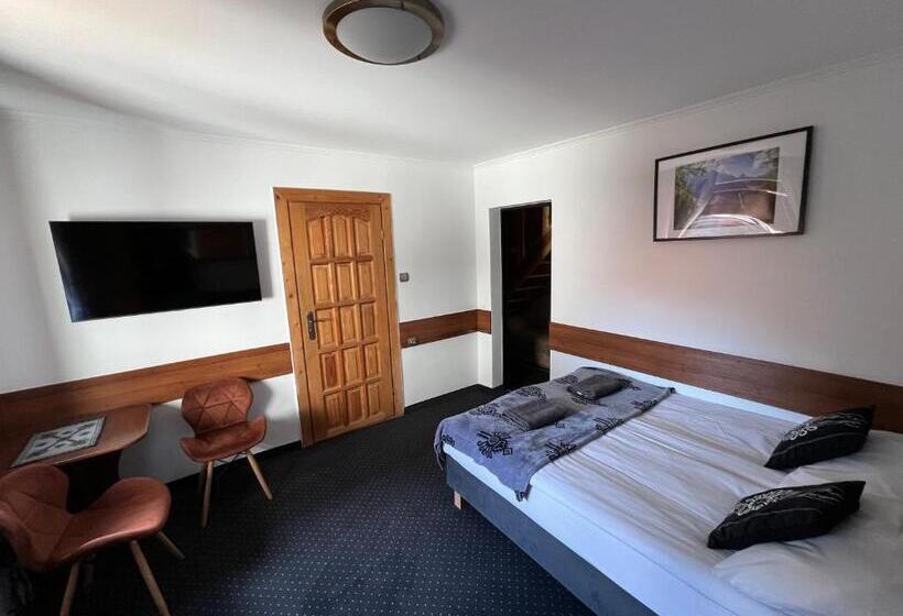 پانسیون Willa Przy Krupówkach