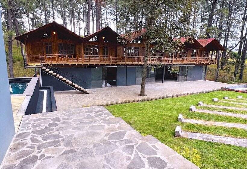 Pine Tree Mazamitla Hotel Boutique & Cabañas