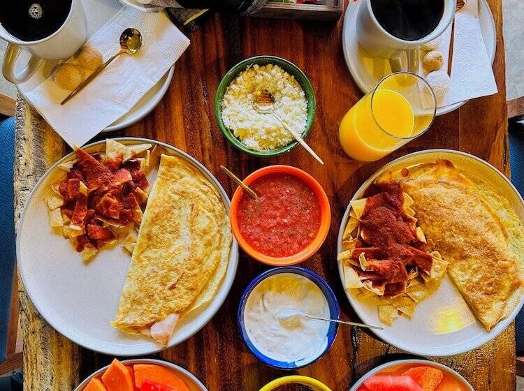 Pine Tree Mazamitla Hotel Boutique & Cabañas