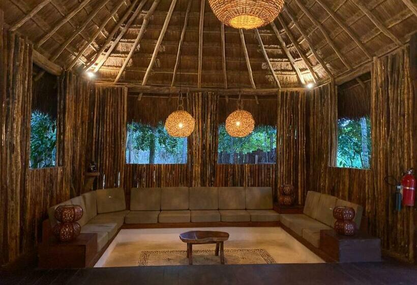 Xoot’ka’ana Villa Colibri