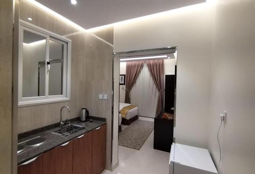 الشرق بارك للشقق المخدومة