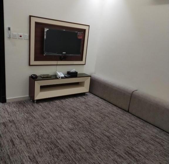 الشرق بارك للشقق المخدومة