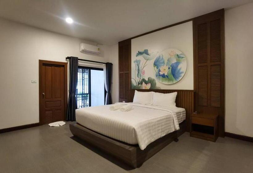 โรงแรมชลาลัย กระบี่ Chalalai Hotel Krabi