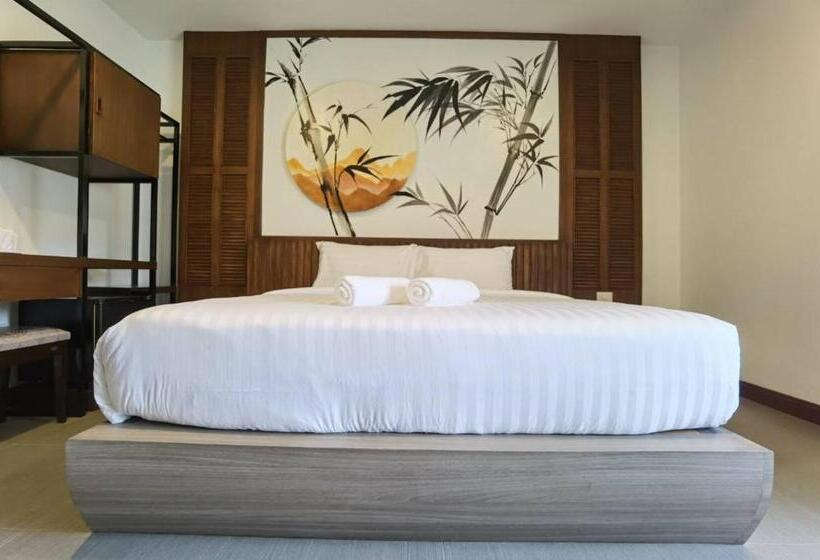 โรงแรมชลาลัย กระบี่ Chalalai Hotel Krabi