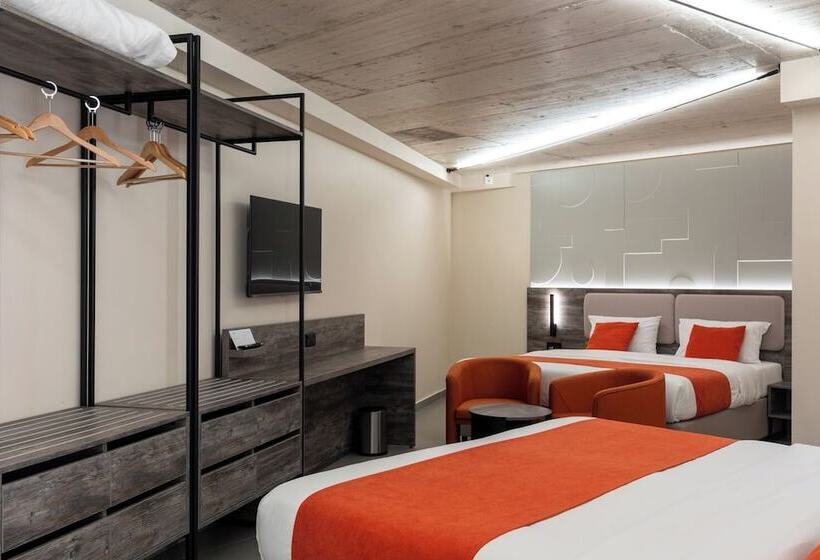 Alavits Hotel By St Hotels