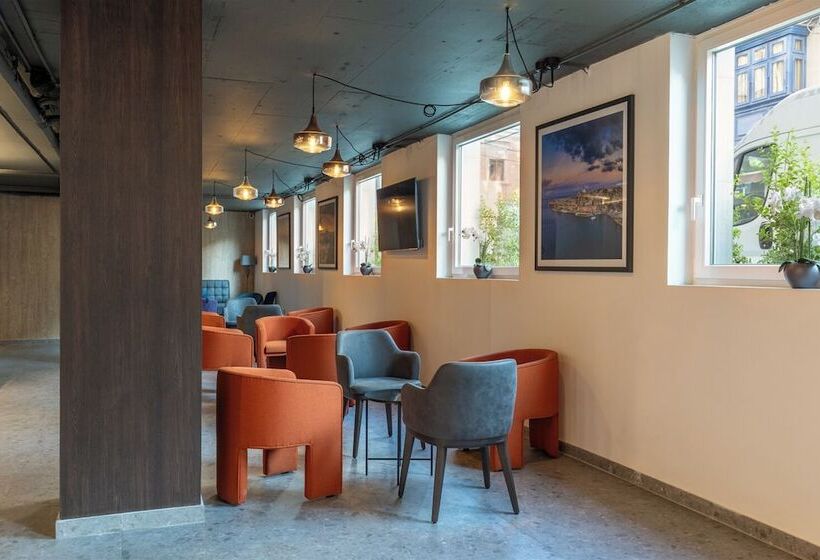 Alavits Hotel By St Hotels