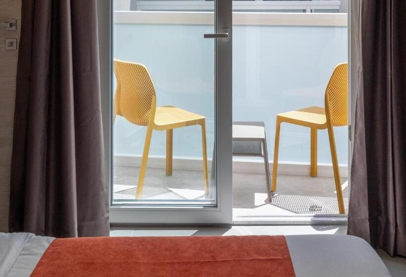 Alavits Hotel By St Hotels