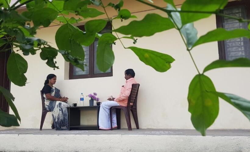 Hostel Kumbakonam Inn Hotels   Kumbakonam Inn Stay