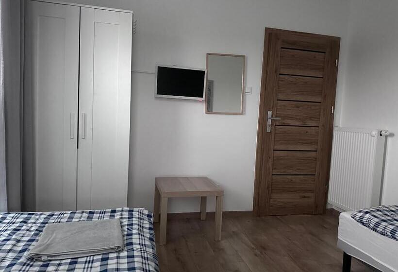 فندق صغير Pruszkowskie Mieszkanko