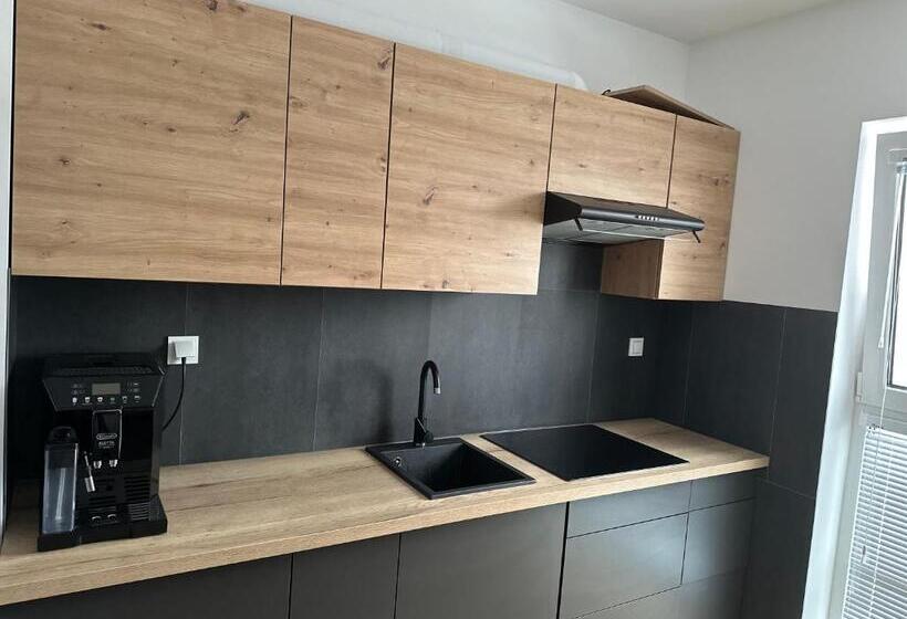 فندق صغير Pruszkowskie Mieszkanko