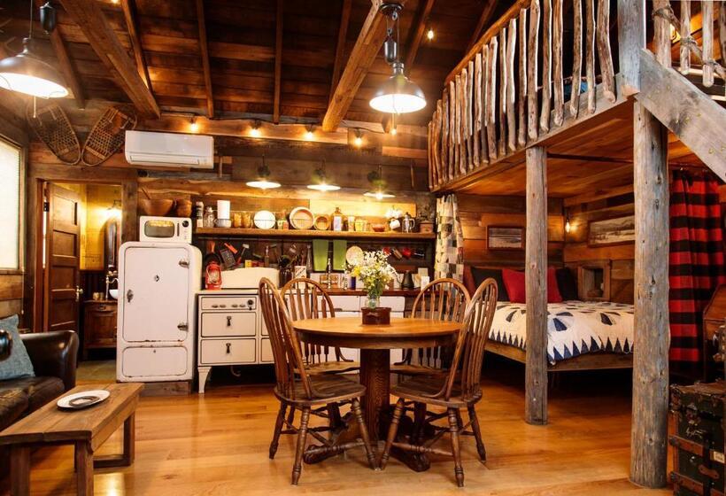 فندق صغير The Front Porch Hidden Oasis