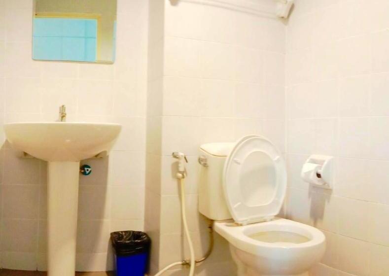 فندق صغير Tinidee Inn Ranong