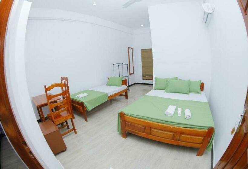 Amis Hotel & Restaurant