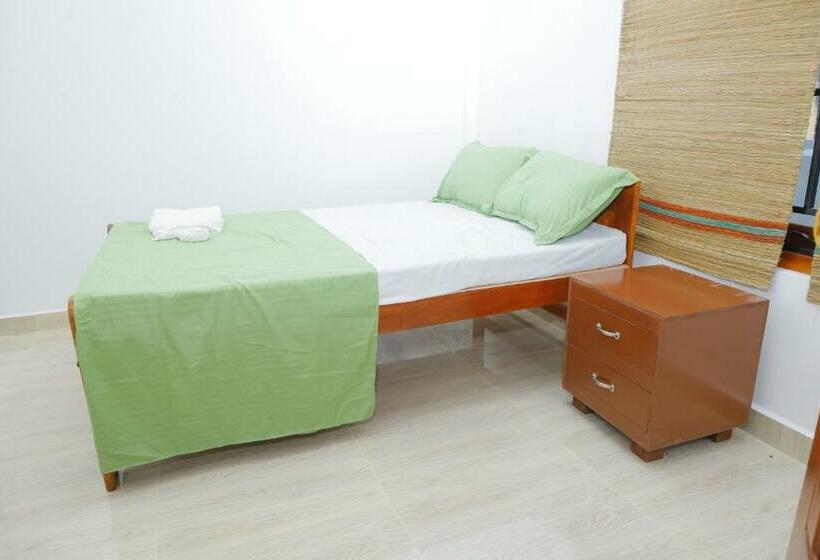 Amis Hotel & Restaurant