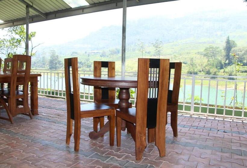 צימר Castlereagh Resort Hatton