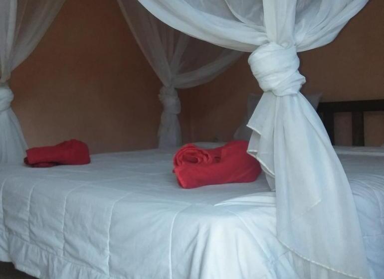 تختخواب و صبحانه Daniel Lodge