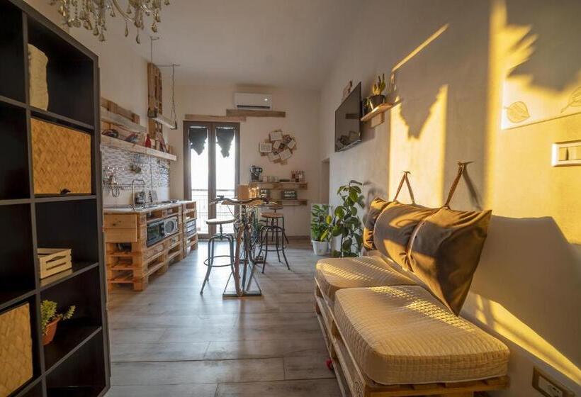 ベッドアンドブレックファースト La Casa Della Moda