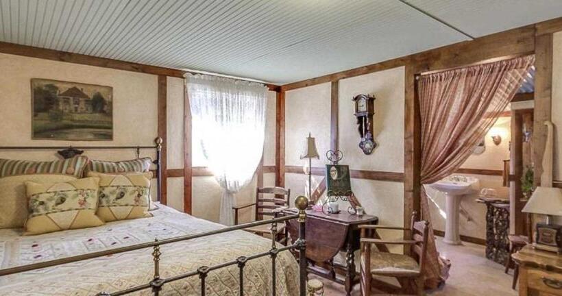 Bed and Breakfast Last Outpost Sophie S Cottage