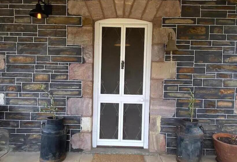 ベッドアンドブレックファースト Randell Cottage Adelaide Hills Cosy Rustic Hideaway