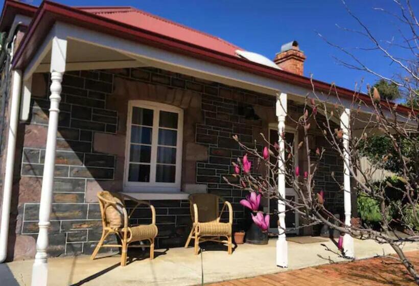 ベッドアンドブレックファースト Randell Cottage Adelaide Hills Cosy Rustic Hideaway