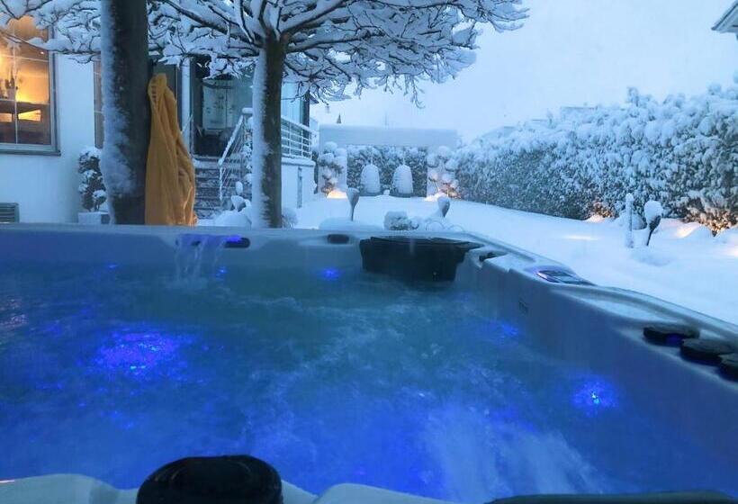 مبيت وإفطار Sunny Way Home Accommodation & Spa