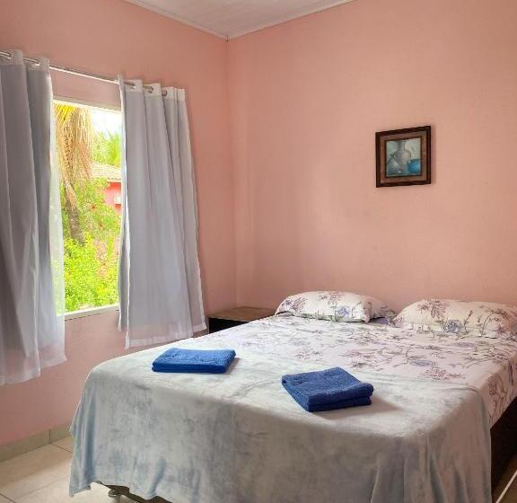 تختخواب و صبحانه Suítes Valdira