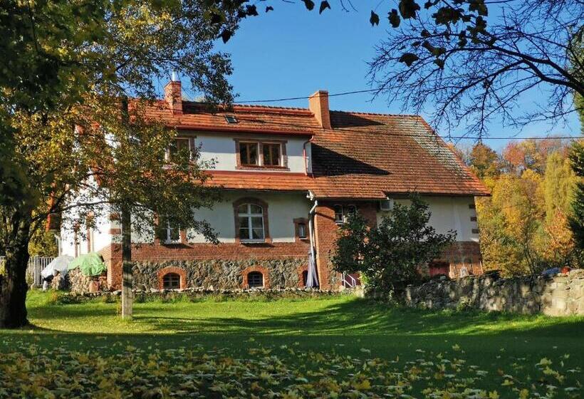 צימר Zaczarowalim   Dom W Górach Sowich