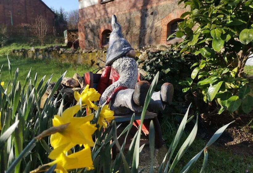 צימר Zaczarowalim   Dom W Górach Sowich