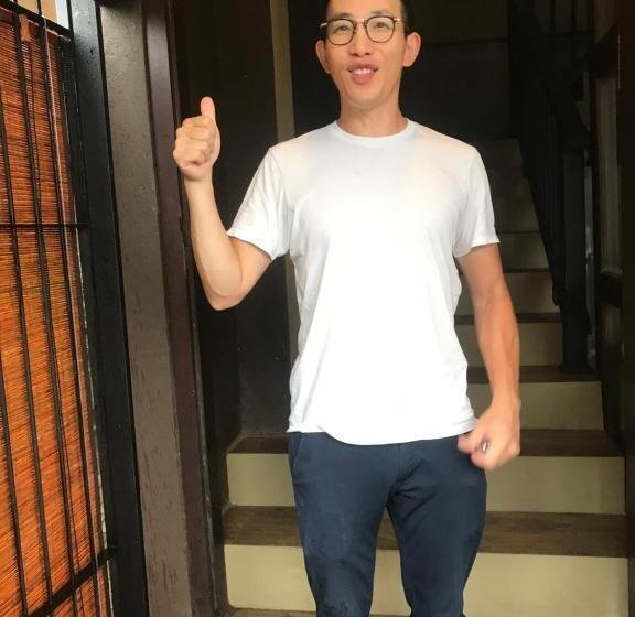 Cinnamon Tan Boutique