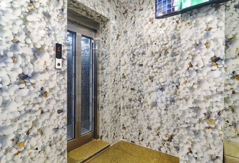 Fabhotel Fortune Grand   Nr Metro Station Lakdikapul