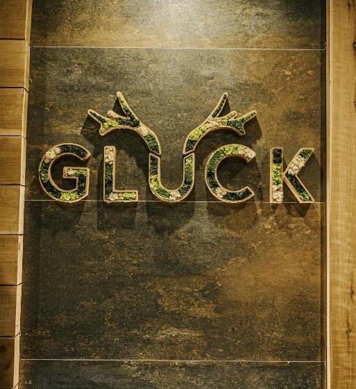 Gluck Patagonia Aparts