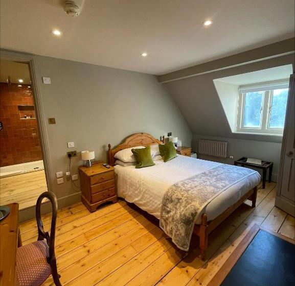 فندق Holbrook Manor & Spa