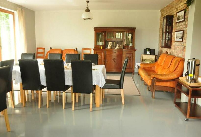 فندق Agroturystyka Nad Wartą