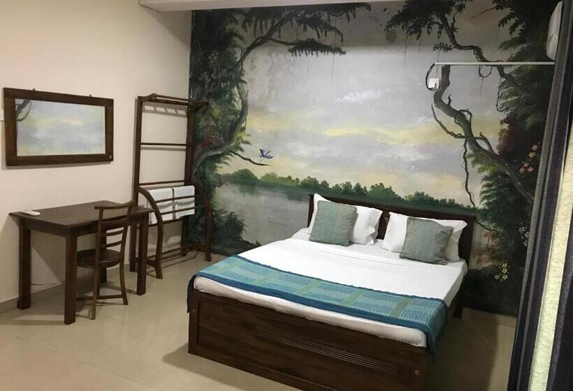 בית מלון כפרי Amani Lake Resort