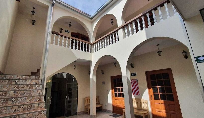 هتل Boutique Vivenzo