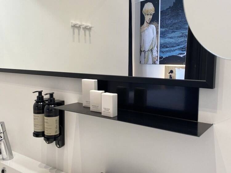 Отель Comic Art