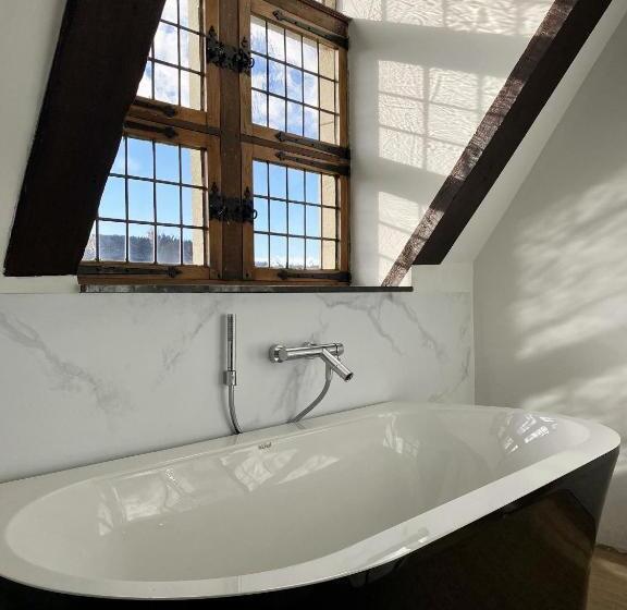 Отель Comic Art