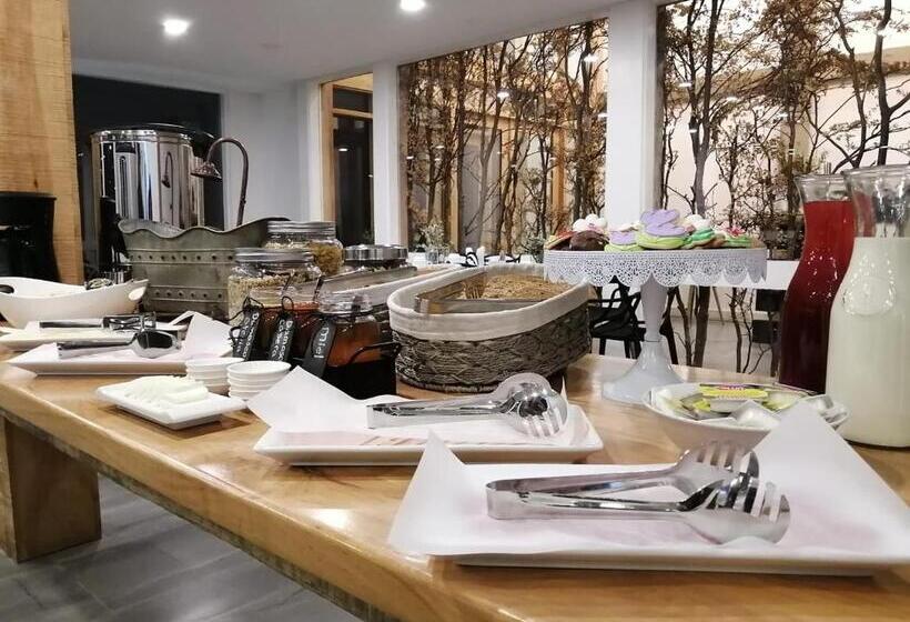 בית מלון כפרי Costanera