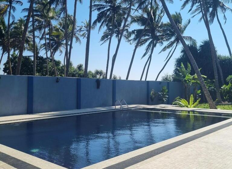 호텔 Dhammika Beach Palace