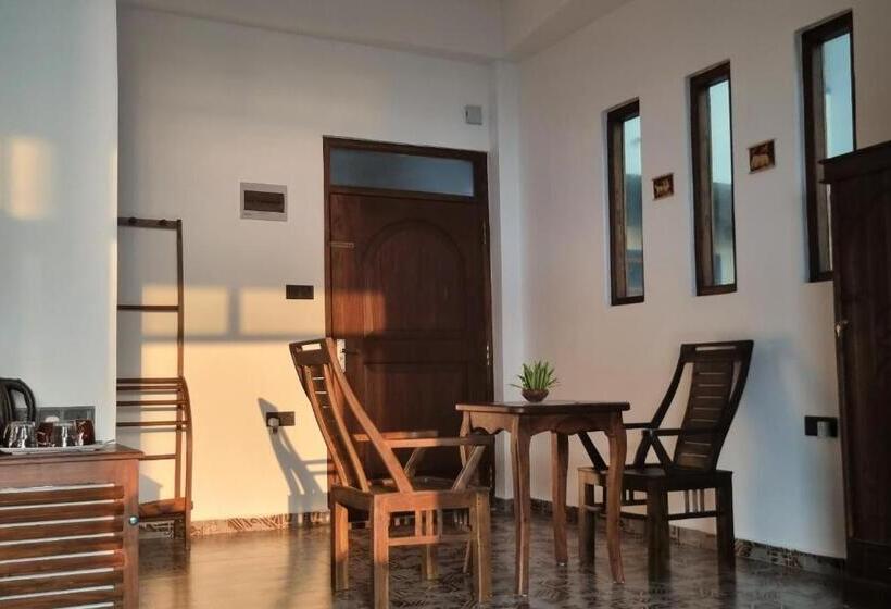 호텔 Dhammika Beach Palace