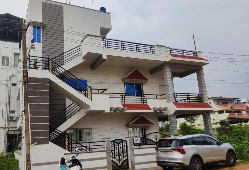 فندق Happy Holiday Inn Service Apartment