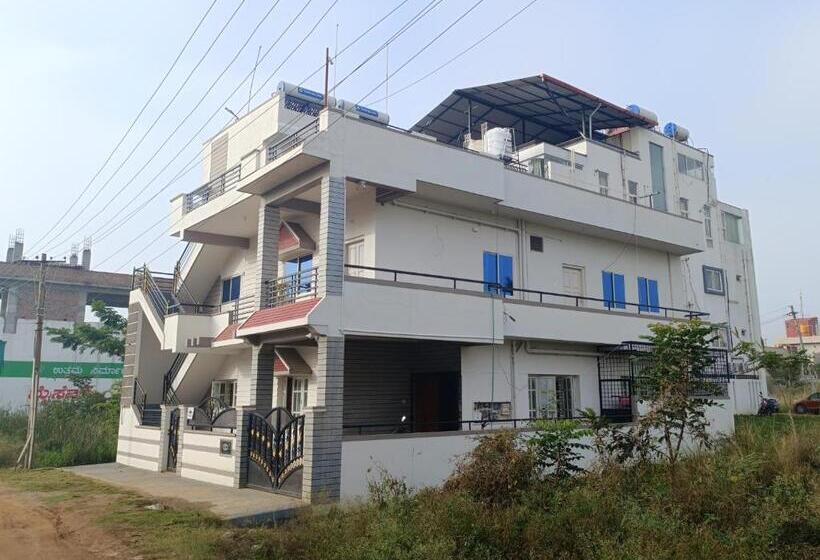 فندق Happy Holiday Inn Service Apartment