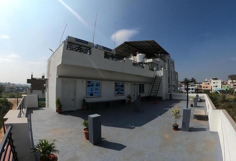 فندق Happy Holiday Inn Service Apartment