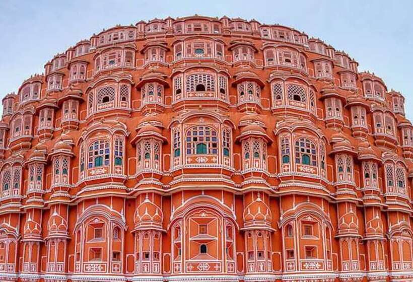 هتل Holiday Inn Express & Suites Jaipur Gopalpura