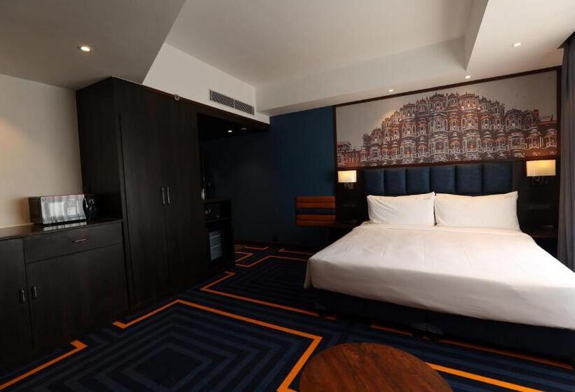 בית מלון כפרי Holiday Inn Express & Suites Jaipur Gopalpura