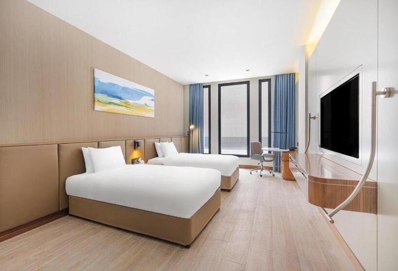 Отель Holiday Inn Riyadh The Business District, An Ihg