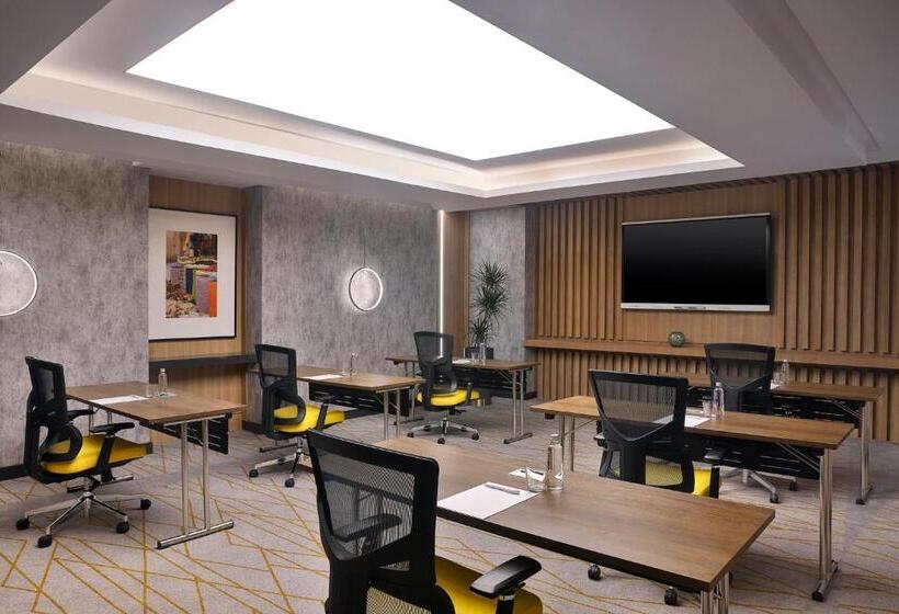 酒店 Holiday Inn & Suites Al Khobar, An Ihg