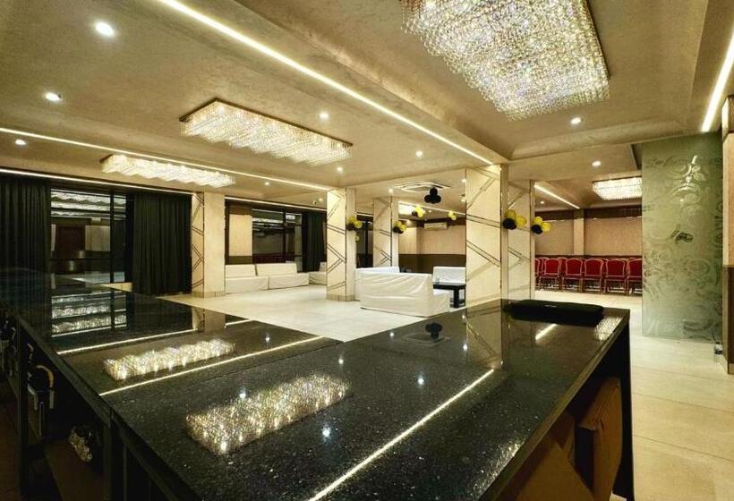 ホテル Jalsa Retreat