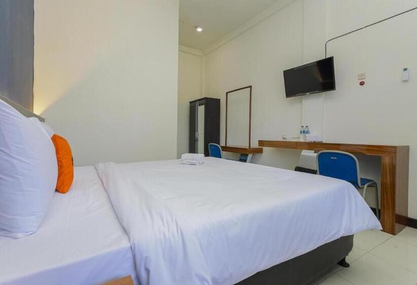 호텔 Koolkost Near Stasiun Batutulis